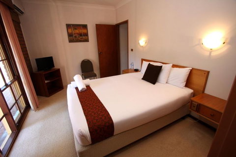 Grange Burn Motel - Accommodation Whitsundays 3
