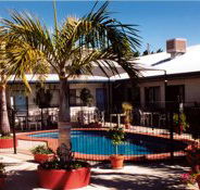 Peppercorn Motel  Restaurant - Accommodation Whitsundays