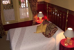 Triune House Bed And Breakfast - Accommodation Whitsundays 0