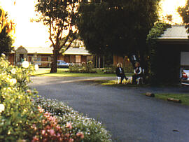 Colonial Village Motel - Accommodation Whitsundays 0