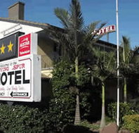 Flying Spur Motel - Accommodation Whitsundays