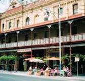 Plaza Hotel - Accommodation Whitsundays