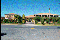 Grand Manor Motor Inn - Accommodation Whitsundays 0
