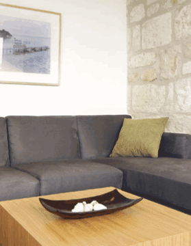 Hotel Sorrento - Accommodation Whitsundays 0