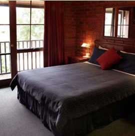 Armour Motor Inn - Accommodation Whitsundays 1