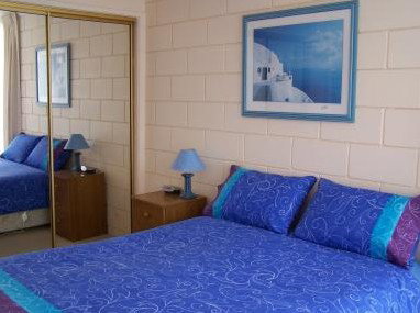 Penguin Mews - Accommodation Whitsundays 2