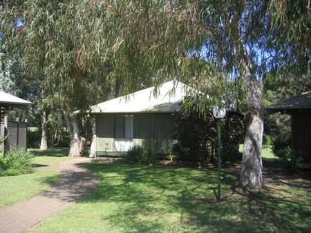 Lighthouse Beach Holiday Village - Accommodation Whitsundays 1