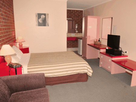 Werribee Motel & Apartments - Accommodation Whitsundays 0