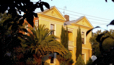 Campbell Street Lodge - Accommodation Whitsundays 0