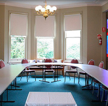 Central Springs Inn - Accommodation Whitsundays 1