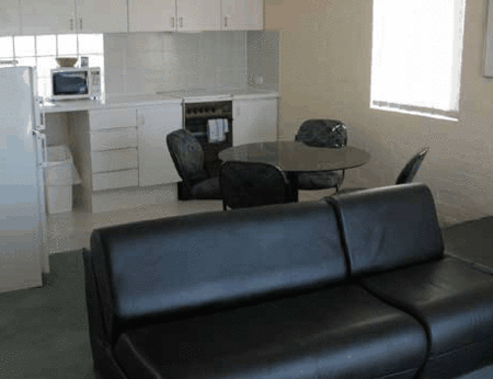 Cambridge Atrium - Accommodation Whitsundays 5