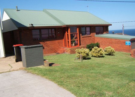 Merewether Beach B And B - Accommodation Whitsundays 1