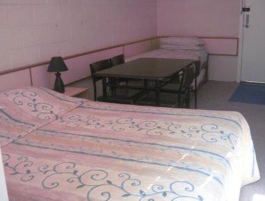 Copper Lantern Motel - Accommodation Whitsundays 2