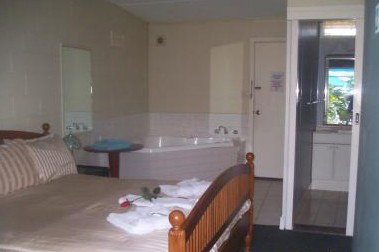 Copper Lantern Motel - Accommodation Whitsundays 3