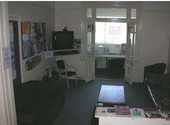 Manly Bunkhouse - Accommodation Whitsundays 3
