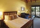 Hermitage Lodge - Accommodation Whitsundays 4