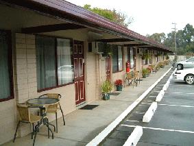 Edinburgh Motor Inn - Accommodation Whitsundays 1
