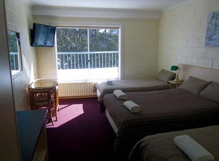 Falls Creek Hotel - Accommodation Whitsundays 0
