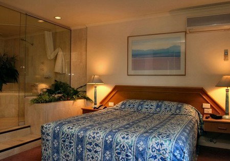 The Esplanade Motor Inn - Accommodation Whitsundays 0