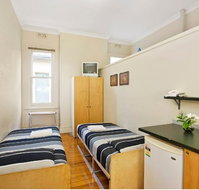 Cambridge Lodge - Accommodation Whitsundays