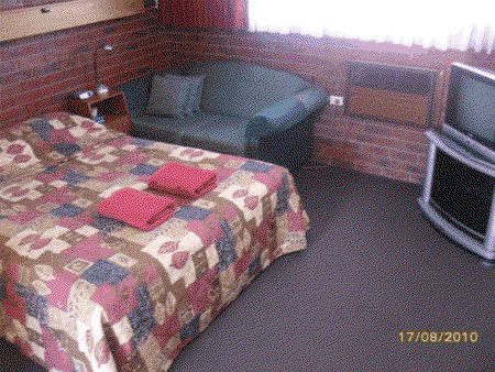 Kardinia Park Motel - Accommodation Whitsundays 3