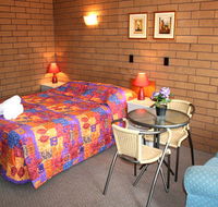 Rippleside Park Motor Inn - Accommodation Whitsundays