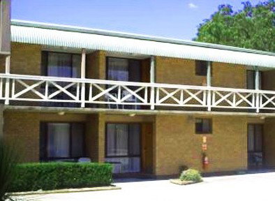 Parkway Motel - Accommodation Whitsundays 1