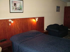 Ship Inn Motel - Accommodation Whitsundays 0