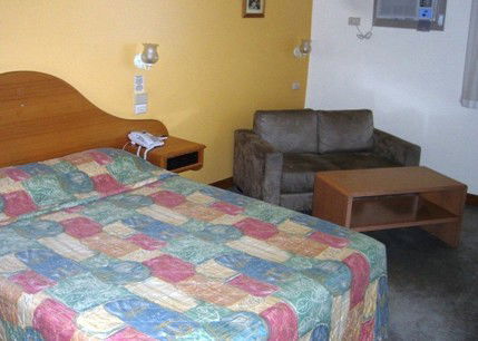 St Georges Motor Inn - Accommodation Whitsundays 1