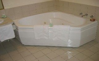 St Georges Motor Inn - Accommodation Whitsundays 2