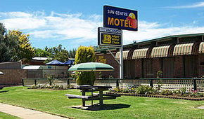 Sun Centre Motel - Accommodation Whitsundays 1