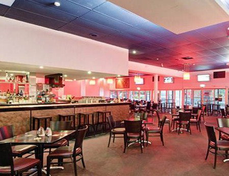 The Statesman Hotel - Accommodation Whitsundays 2