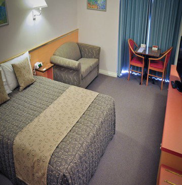 The Waverley International Hotel - Accommodation Whitsundays 1