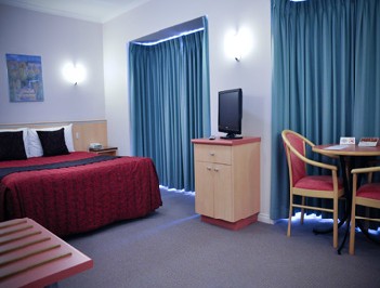 The Waverley International Hotel - Accommodation Whitsundays 3