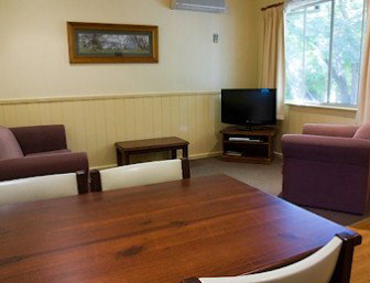 View Hill Holiday Units - Accommodation Whitsundays 0