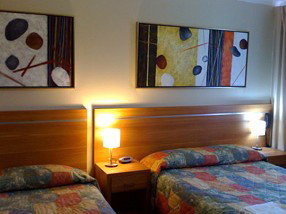 3 Sisters Motel - Accommodation Whitsundays 1