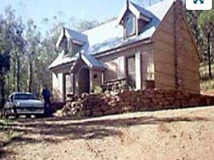 Table Top Mountain Retreat - Accommodation Whitsundays 0