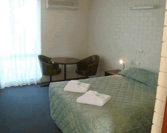 Amaroo Motor Lodge - Accommodation Whitsundays 2
