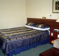 Kingsley Motel