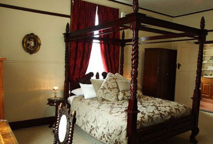 Beaufort House - Accommodation Whitsundays 0