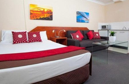 Central Railway Hotel - Accommodation Whitsundays 3