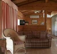 Glen Ayr Cottages - Accommodation Whitsundays