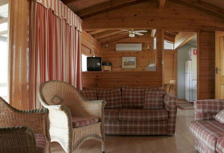 Glen Ayr Cottages - Accommodation Whitsundays 0