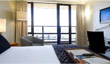 Rydges Lakeside - Canberra - Accommodation Whitsundays 2