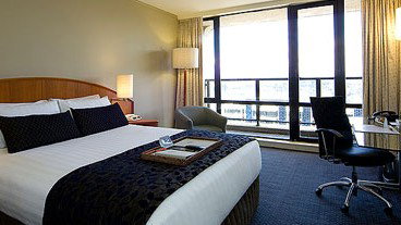 Rydges Lakeside - Canberra - Accommodation Whitsundays 3