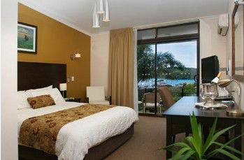 Whale Motor Inn - Accommodation Whitsundays 0