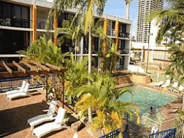 Club Surfers - Accommodation Whitsundays 4