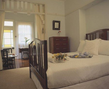 Tokelau Guest House - Accommodation Whitsundays 1