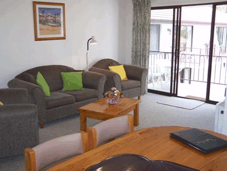 Peninsular Apartments - Accommodation Whitsundays 2