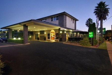 Quality Hotel Powerhouse - Accommodation Whitsundays 5